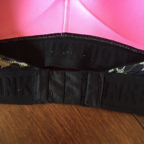 VS Pink bra - 32D - Picture 4 of 5